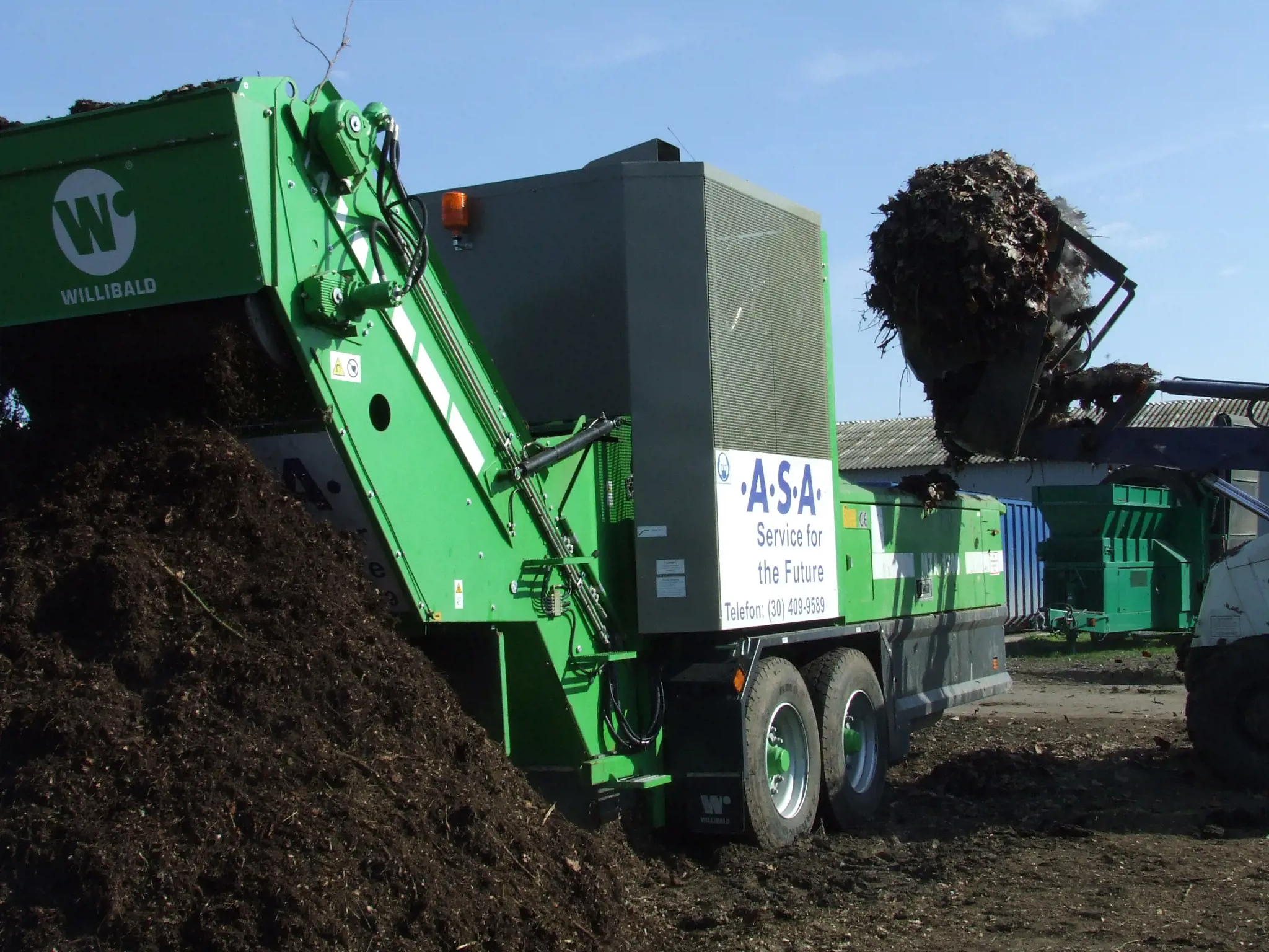 Compost shredding in Hódmezővásárhely