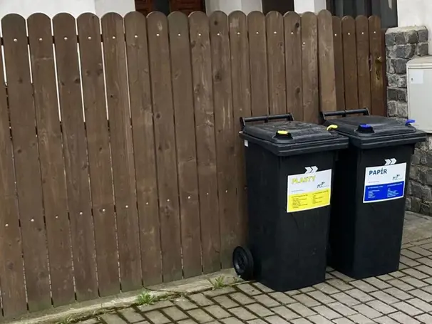 FCC České Budějovice dále rozšiřuje sběr odpadu od prahu domu
