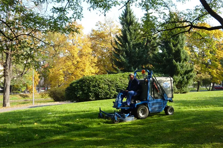 Park maintenance in České Budějovice (CZ)