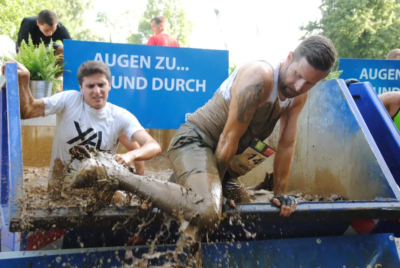 Jump into the mud - Grazathlon 2015