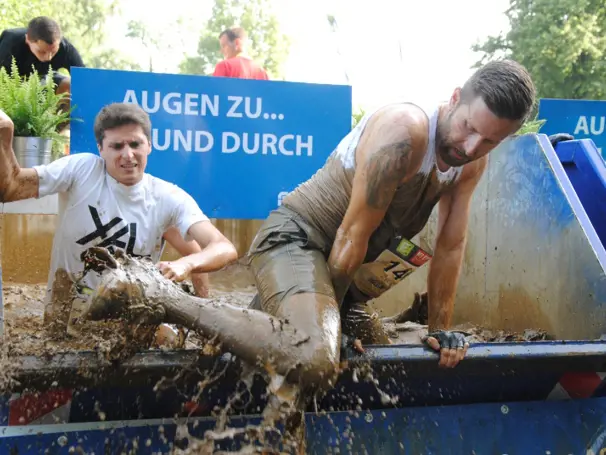 "Jump into the mud" - Grazathlon 2015