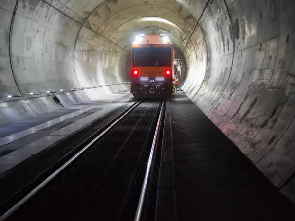 Neuer Service in Österreich: Drainage Reinigung in Eisenbahntunnel