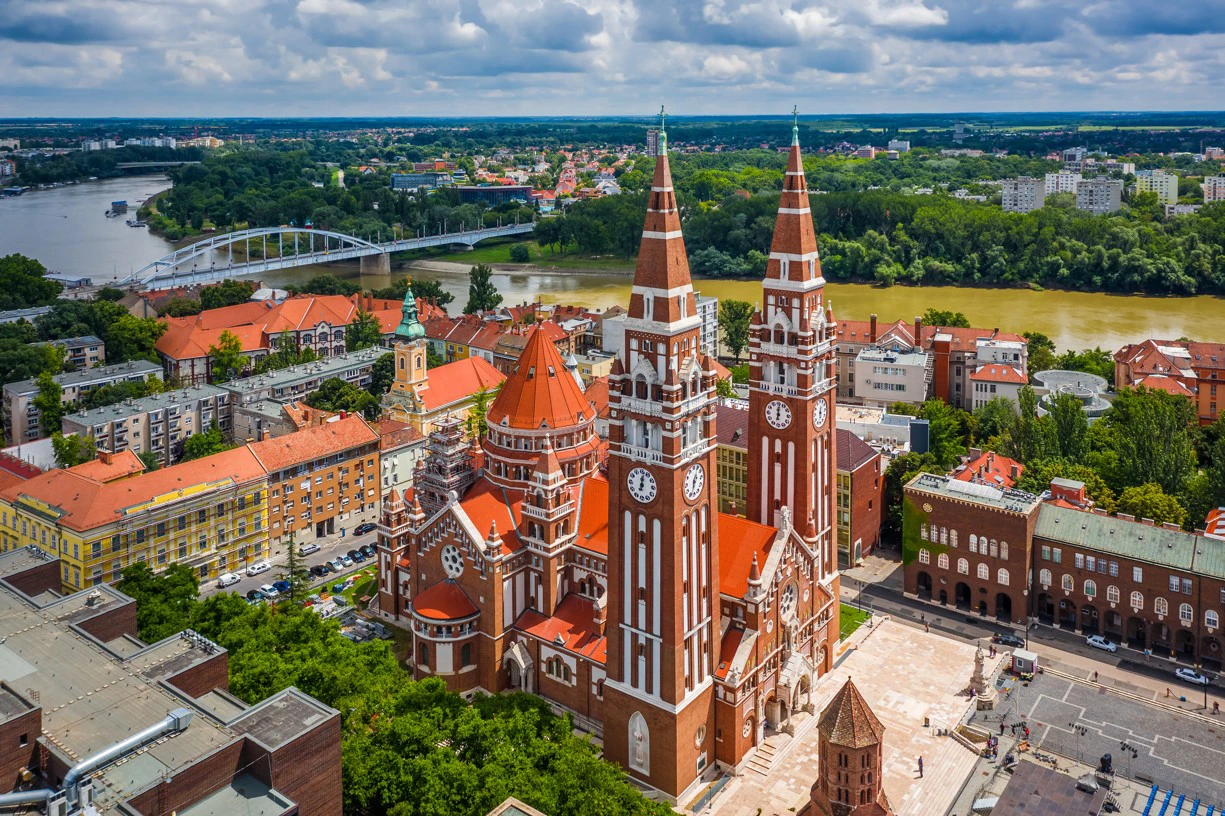 Hódmezővásárhely, Hungary: Where the River Tisza Meets the City of Sunshine