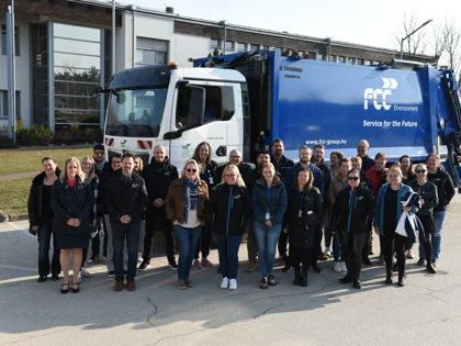 Közös öröm a legújabb tömörítős autónk